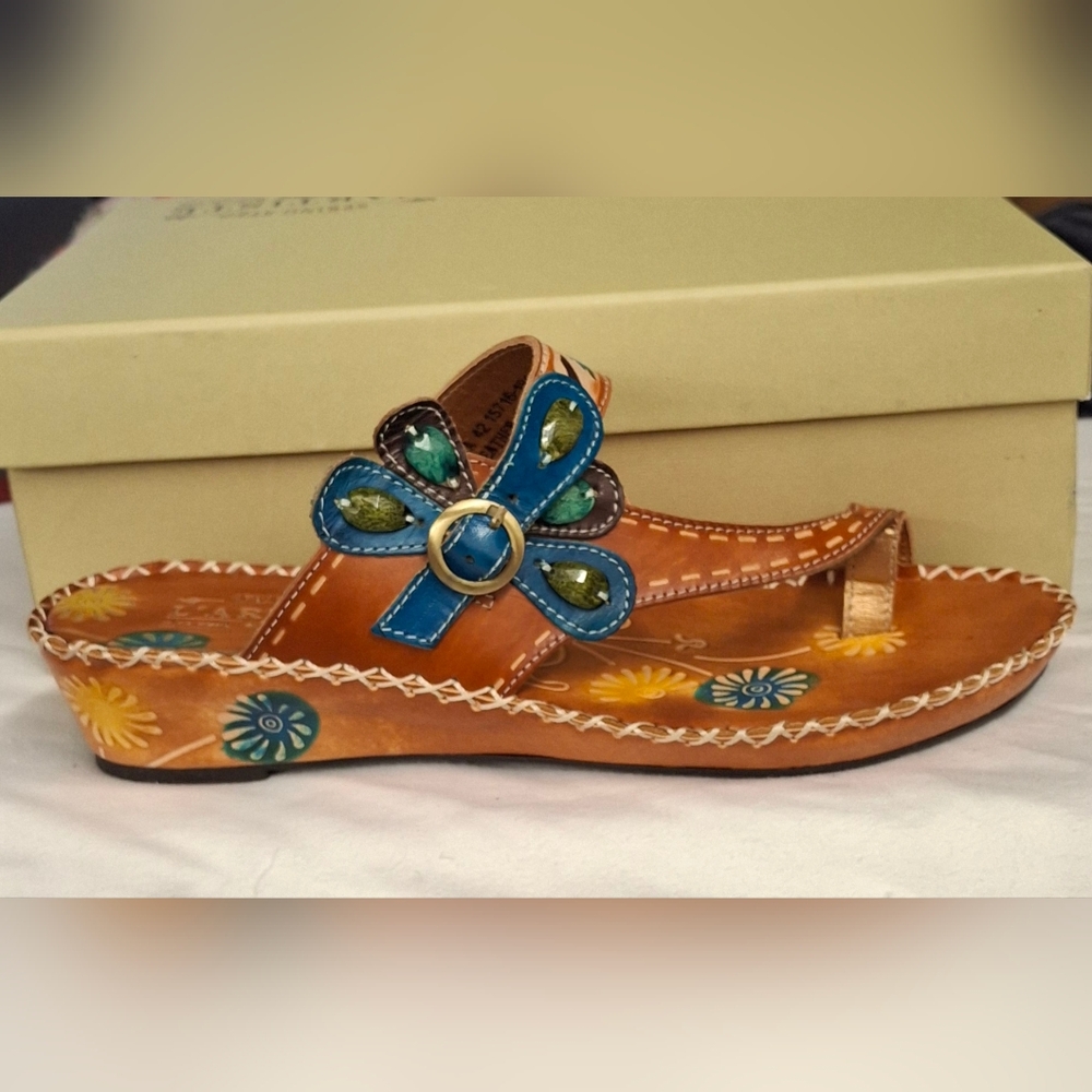 L' Artiste Spring Step Sandals Size 10.5M